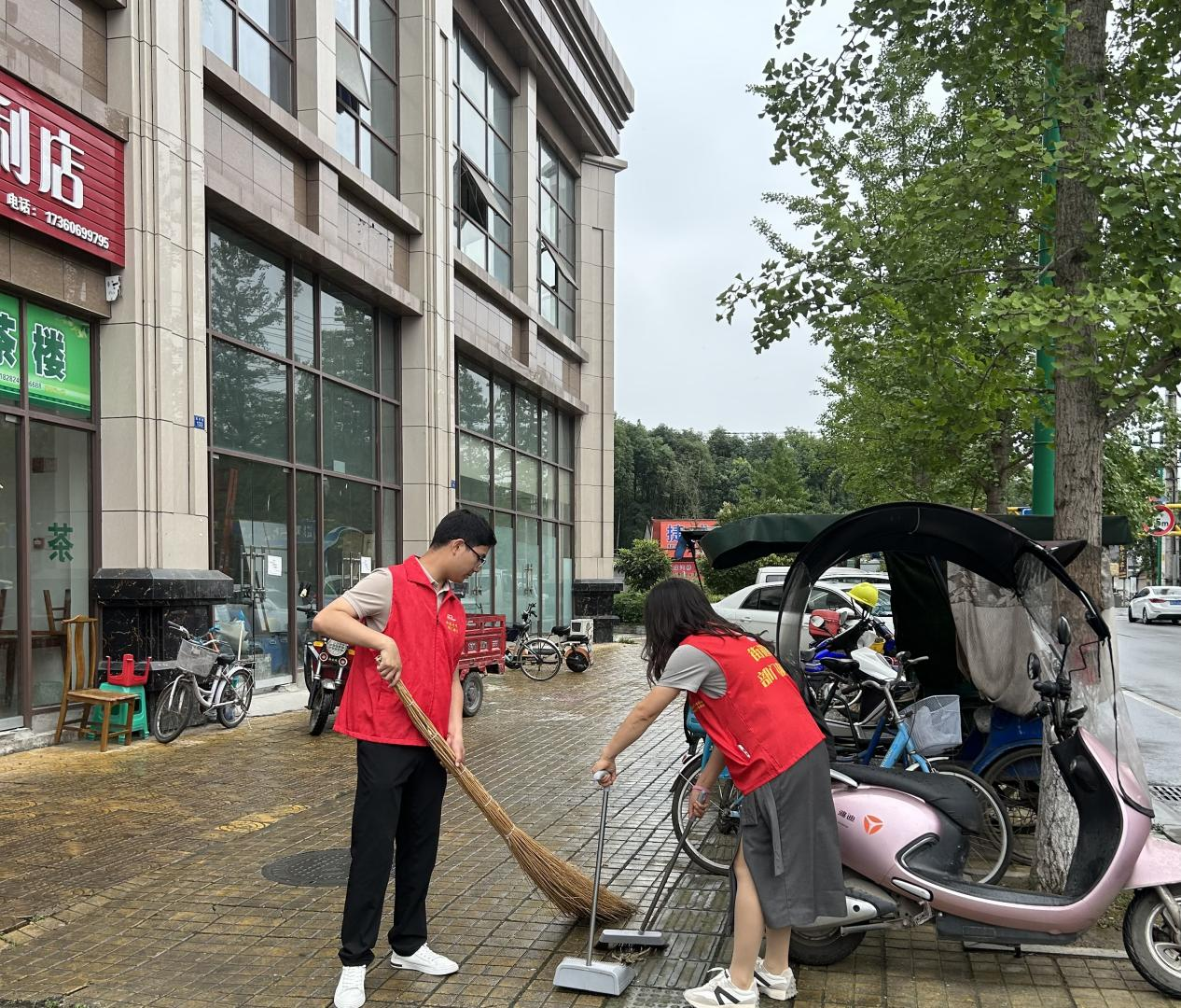 爱护环境卫生  创建清洁家园